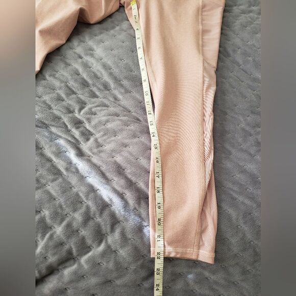 Fabletics Pink High Waist Mesh pocket leggings Size XS - Picture 9 of 11
